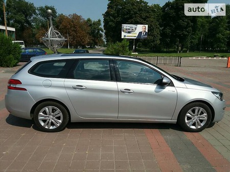 Peugeot 308 2014  випуску Полтава з двигуном 1.6 л дизель універсал механіка за 10450 долл. 