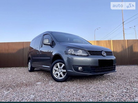 Volkswagen Caddy 2012  випуску Київ з двигуном 1.6 л дизель мінівен автомат за 9750 долл. 