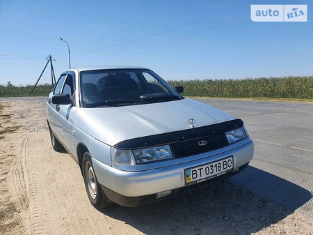 Lada 2110 2002  випуску Херсон з двигуном 1.5 л бензин седан  за 3000 долл. 