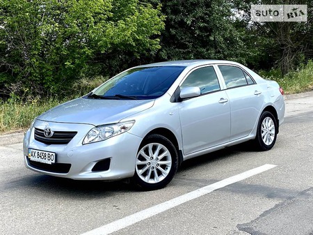 Toyota Corolla 2008  випуску Харків з двигуном 1.6 л бензин седан механіка за 7700 долл. 