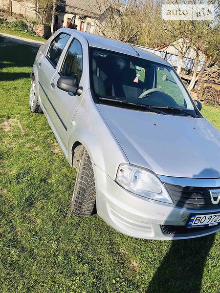 Dacia Logan 2008  випуску Тернопіль з двигуном 1.4 л бензин седан механіка за 4600 долл. 