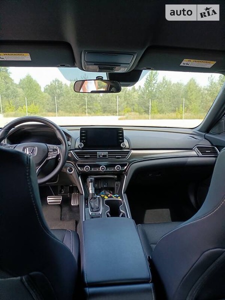 Honda Accord 2018  випуску Суми з двигуном 1.5 л бензин седан  за 21200 долл. 