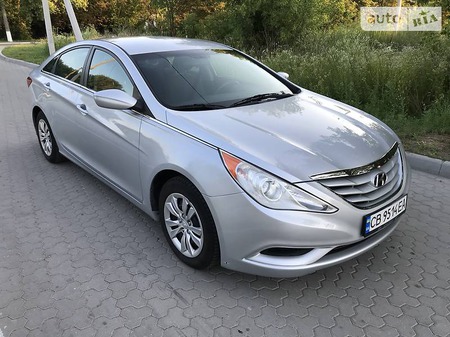 Hyundai Sonata 2011  випуску Чернігів з двигуном 2.4 л бензин седан автомат за 8000 долл. 