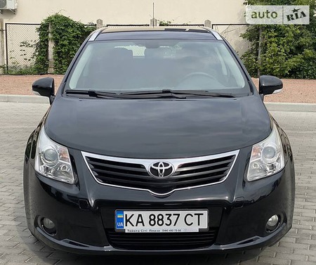 Toyota Avensis 2011  випуску Житомир з двигуном 1.8 л бензин універсал механіка за 10350 долл. 