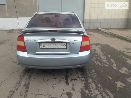 KIA Cerato 2006  випуску Донецьк з двигуном 1.6 л  седан механіка за 5000 долл. 