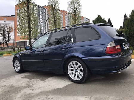 BMW 318 2004  випуску Івано-Франківськ з двигуном 2 л дизель універсал механіка за 5200 долл. 