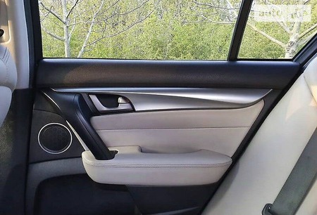 Acura TL 2010  випуску Херсон з двигуном 3.7 л бензин седан автомат за 17700 долл. 