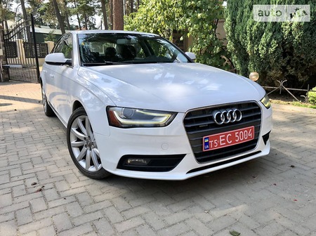 Audi A4 Limousine 2013  випуску Львів з двигуном 2 л бензин седан автомат за 12800 долл. 