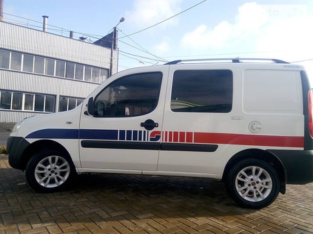 Fiat Doblo 2008  випуску Хмельницький з двигуном 1.9 л дизель мінівен механіка за 5600 долл. 