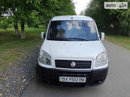 Fiat Doblo 2006  випуску Хмельницький з двигуном 1.6 л  мінівен механіка за 4500 долл. 