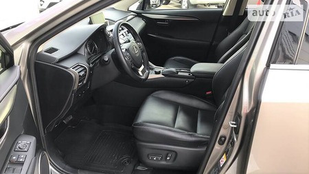 Lexus NX 300h 2016  випуску Київ з двигуном 2.5 л гібрид позашляховик автомат за 1025000 грн. 