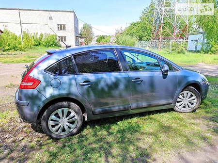 Citroen C4 2007  випуску Рівне з двигуном 1.6 л бензин хэтчбек механіка за 4800 долл. 