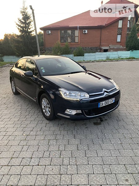 Citroen C5 2013  випуску Львів з двигуном 1.6 л дизель седан автомат за 8399 долл. 