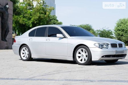 BMW 745 2002  випуску Херсон з двигуном 4.4 л бензин седан автомат за 8500 долл. 