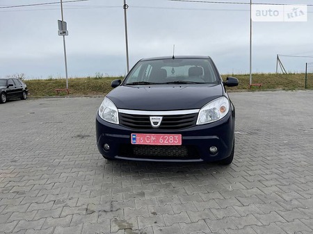 Dacia Sandero 2012  випуску Луцьк з двигуном 0 л дизель седан механіка за 5250 долл. 