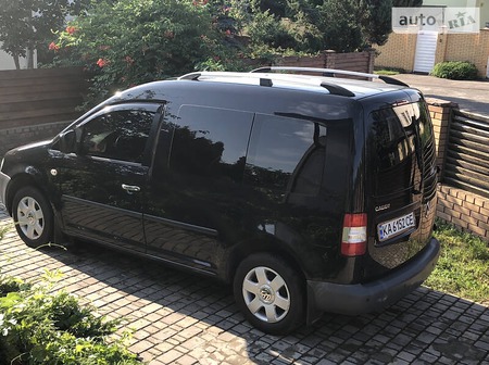 Volkswagen Caddy 2008  випуску Київ з двигуном 1.9 л дизель хэтчбек автомат за 6000 долл. 