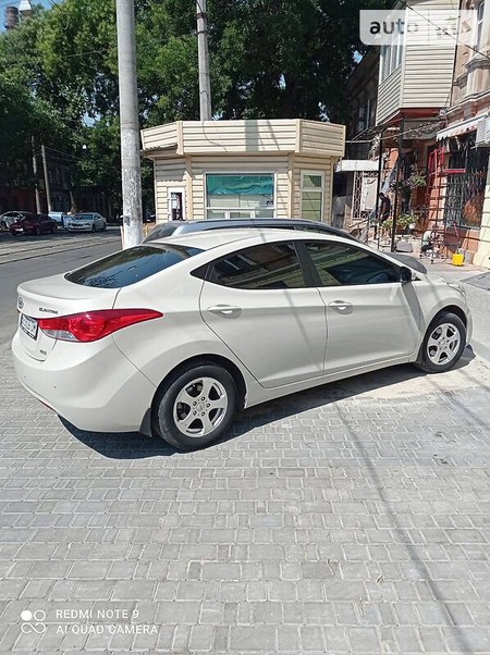 Hyundai Elantra 2011  випуску Одеса з двигуном 1.8 л бензин седан автомат за 8800 долл. 