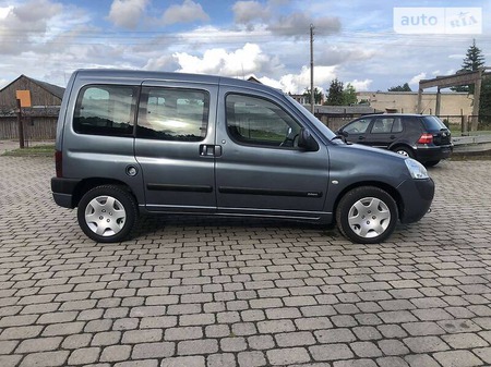 Citroen Berlingo 2005  випуску Тернопіль з двигуном 1.6 л бензин мінівен механіка за 5100 долл. 