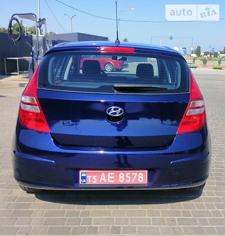 Hyundai i30 2007  випуску Дніпро з двигуном 0 л бензин хэтчбек механіка за 5900 долл. 