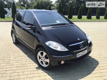 Mercedes-Benz A 170 2005  випуску Одеса з двигуном 1.7 л бензин хэтчбек механіка за 5500 долл. 