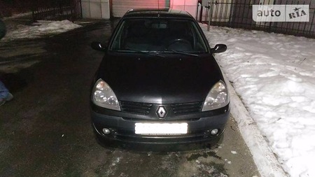 Renault Clio 2005  випуску Київ з двигуном 1.4 л бензин седан механіка за 5500 долл. 