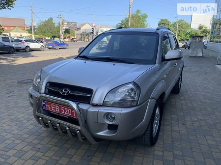 Hyundai Tucson 2008  випуску Одеса з двигуном 2 л дизель позашляховик механіка за 10200 долл. 