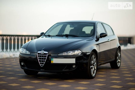 Alfa Romeo 147 2007  випуску Київ з двигуном 2 л бензин хэтчбек автомат за 6300 долл. 