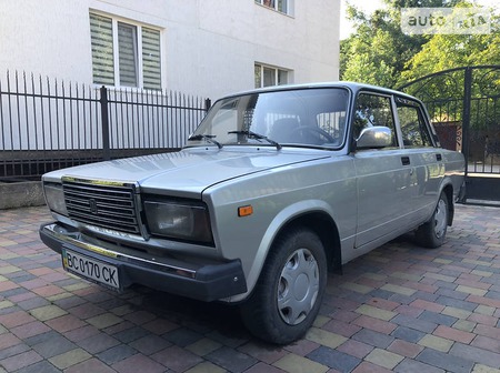 Lada 2107 2011  випуску Львів з двигуном 1.6 л бензин седан механіка за 2700 долл. 