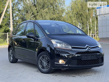 Citroen C4 Picasso 2010  випуску Львів з двигуном 2 л дизель мінівен автомат за 6850 долл. 