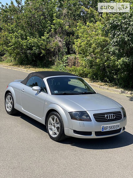 Audi TT 2001  випуску Київ з двигуном 1.8 л бензин кабріолет механіка за 7900 долл. 