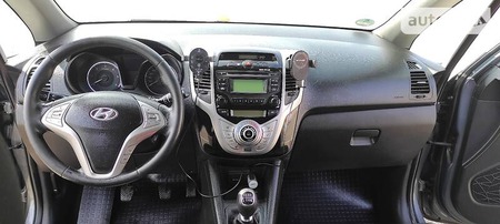 Hyundai ix20 2011  випуску Чернівці з двигуном 1.4 л дизель хэтчбек механіка за 7200 долл. 