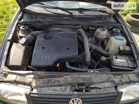 Volkswagen Polo 1999  випуску Хмельницький з двигуном 0 л дизель універсал механіка за 1330 долл. 