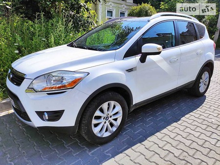 Ford Kuga 2010  випуску Івано-Франківськ з двигуном 0 л дизель позашляховик механіка за 10999 долл. 