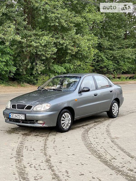 Daewoo Lanos 2005  випуску Чернівці з двигуном 1.5 л бензин седан механіка за 2900 долл. 