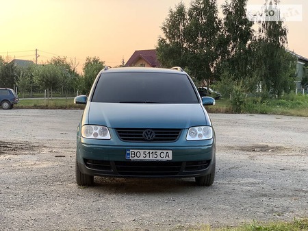 Volkswagen Touran 2003  випуску Тернопіль з двигуном 1.6 л бензин мінівен механіка за 6000 долл. 