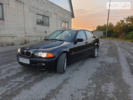 BMW 318 1999  випуску Тернопіль з двигуном 1.9 л бензин седан механіка за 5100 долл. 