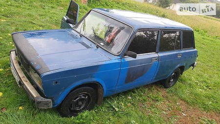 Lada 2104 2001  випуску Івано-Франківськ з двигуном 1.5 л  універсал механіка за 800 долл. 