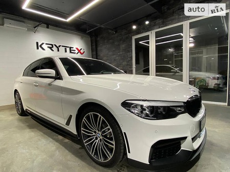 BMW 540 2019  випуску Київ з двигуном 3 л бензин седан  за 57990 долл. 