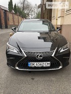 Lexus ES 250 28.08.2021