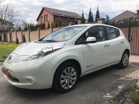 Nissan Leaf 2017  випуску Вінниця з двигуном 0 л електро хэтчбек автомат за 11777 долл. 