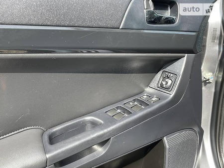 Mitsubishi Lancer 2016  випуску Запоріжжя з двигуном 2 л бензин седан автомат за 10900 долл. 