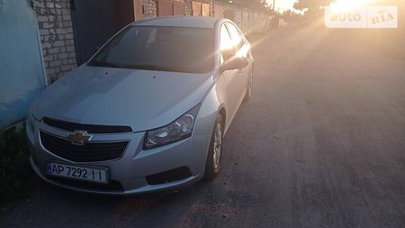 Chevrolet Cruze 2015  випуску Запоріжжя з двигуном 1.8 л бензин седан автомат за 8500 долл. 