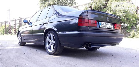 BMW 525 1993  випуску Вінниця з двигуном 2.5 л бензин седан механіка за 4900 долл. 