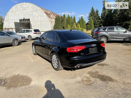 Audi A4 Limousine 2012  випуску Львів з двигуном 2 л бензин седан автомат за 9500 долл. 