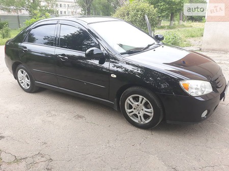 KIA Cerato 2005  випуску Донецьк з двигуном 1.6 л бензин седан механіка за 5300 долл. 