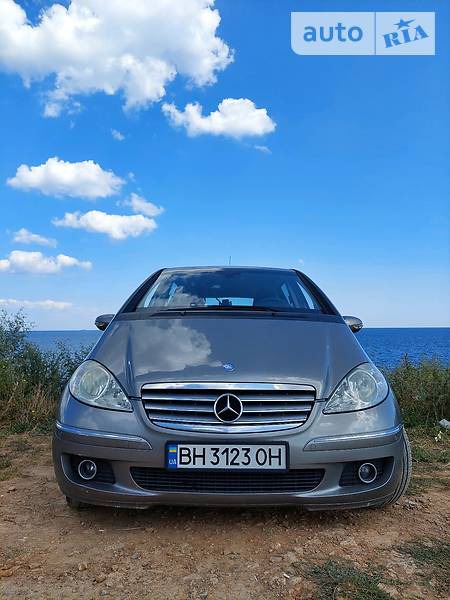 Mercedes-Benz A 150 2005  випуску Одеса з двигуном 1.5 л бензин універсал автомат за 6000 долл. 