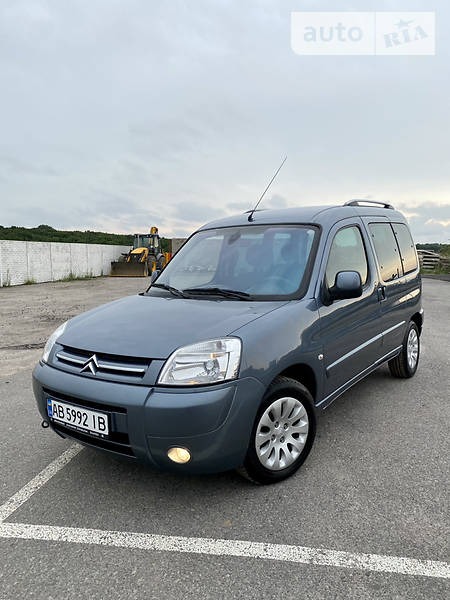 Citroen Berlingo 2008  випуску Вінниця з двигуном 1.6 л бензин мінівен механіка за 5800 долл. 