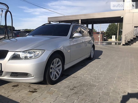 BMW 318 2007  випуску Івано-Франківськ з двигуном 2 л дизель універсал механіка за 8150 долл. 