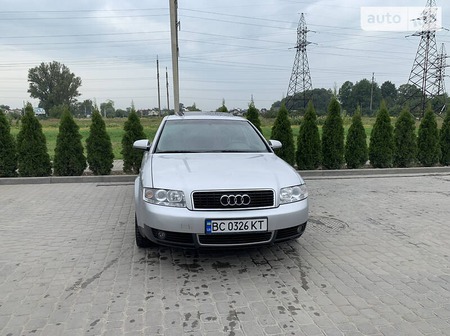 Audi A4 Limousine 2001  випуску Львів з двигуном 1.8 л  седан механіка за 6199 долл. 