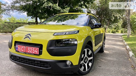 Citroen C4 Cactus 2016  випуску Львів з двигуном 1.6 л дизель хэтчбек автомат за 14500 долл. 